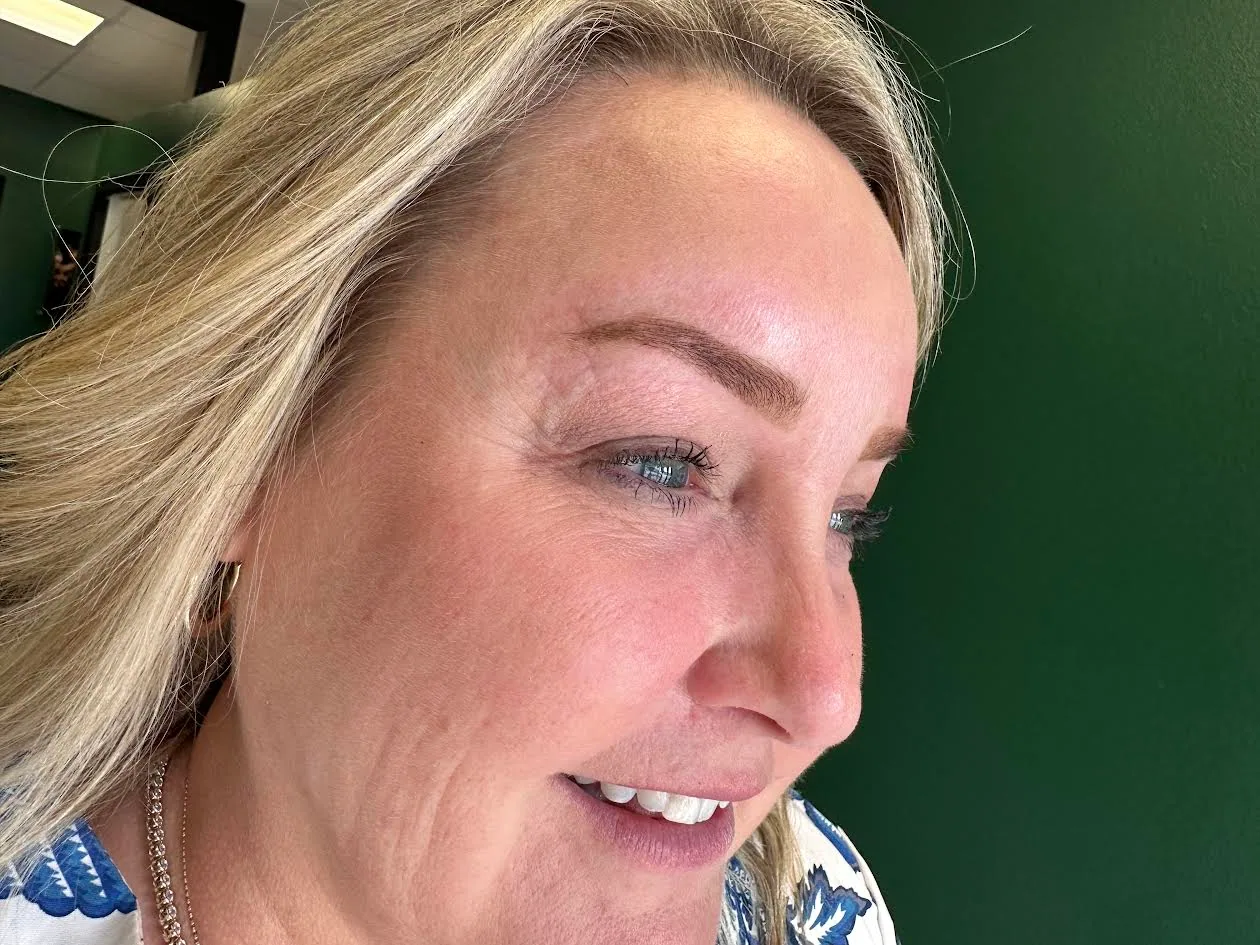 Brow Wax & Tint photo 2